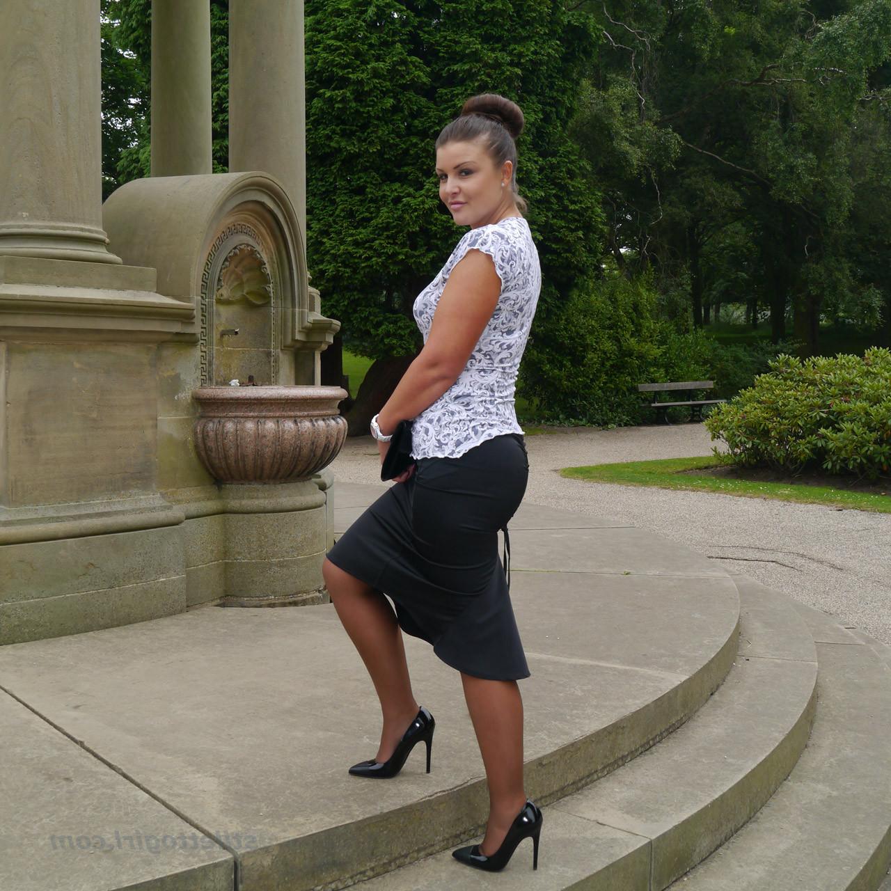 16P Sexy Karen raises shoe fetish desires in a pair of silky nylons 