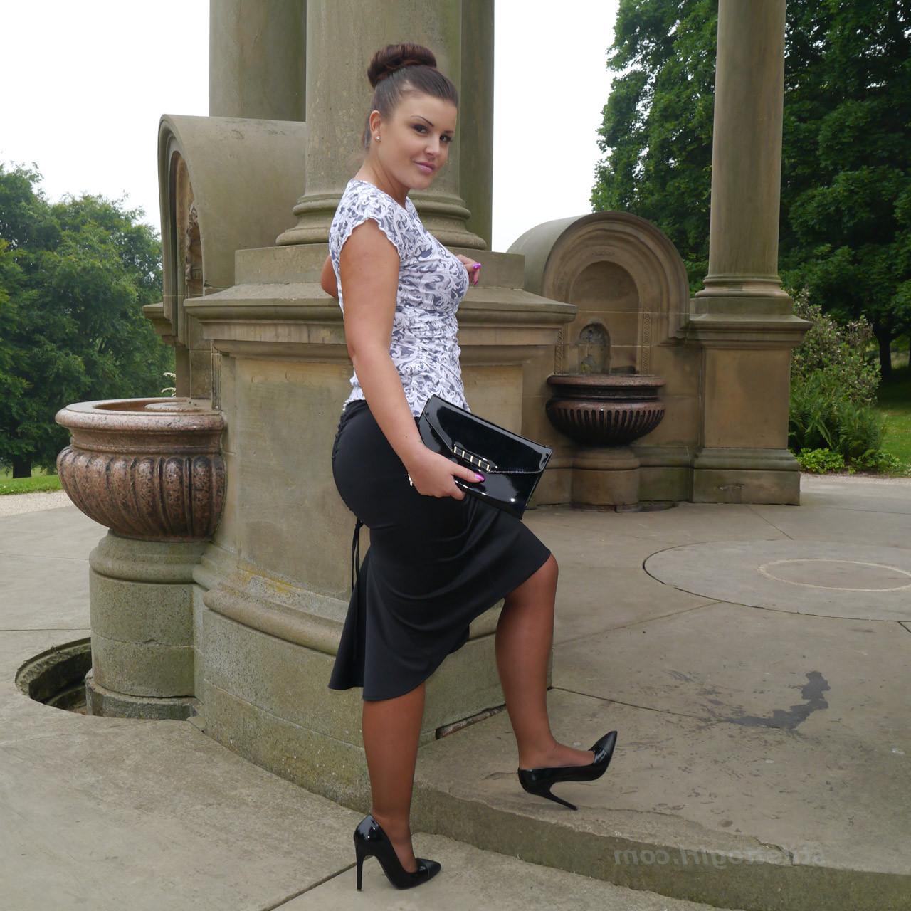 16P Sexy Karen raises shoe fetish desires in a pair of silky nylons 
