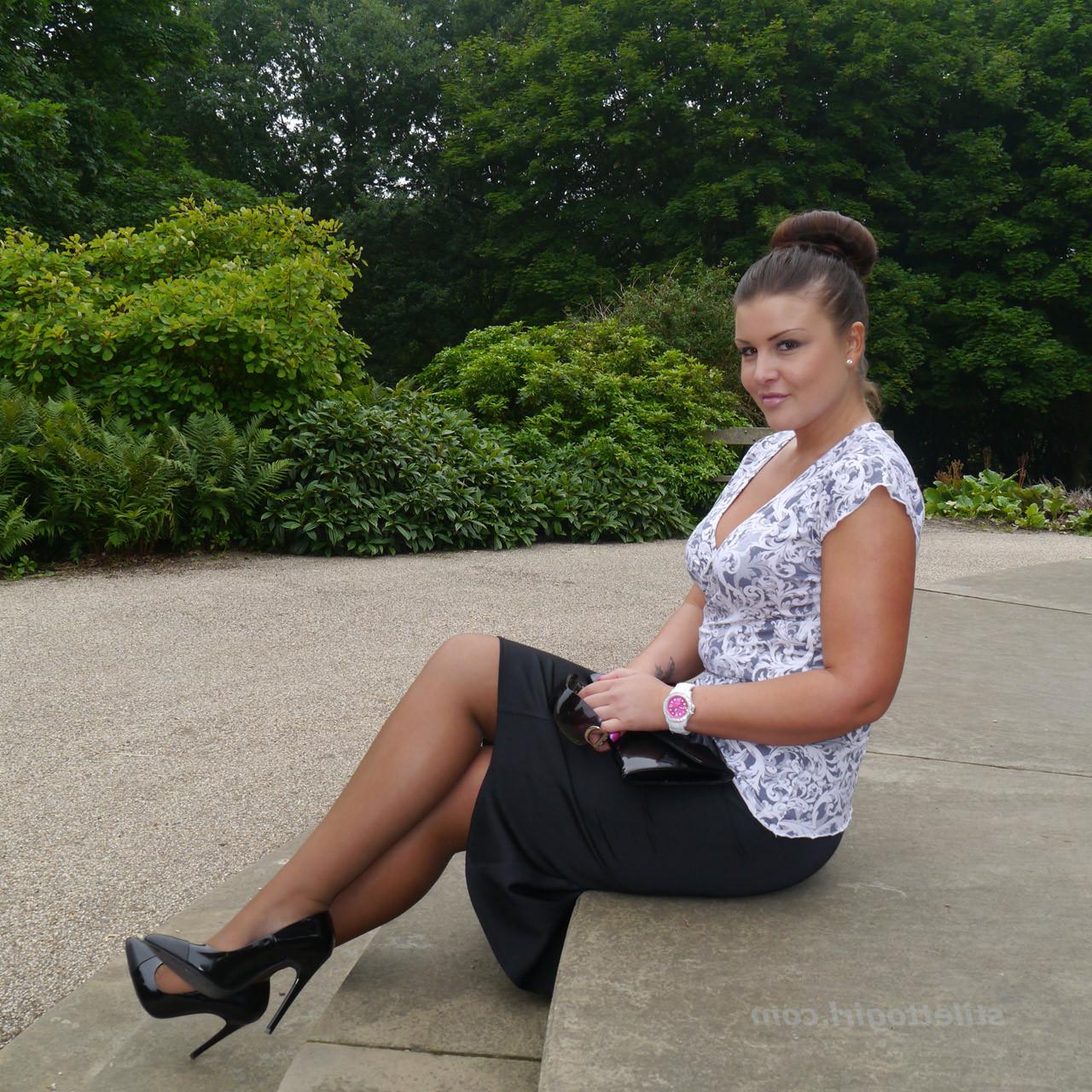 16P Sexy Karen raises shoe fetish desires in a pair of silky nylons 