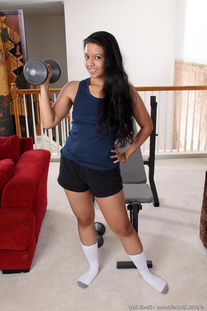 15P Julie Ann gets her workout on