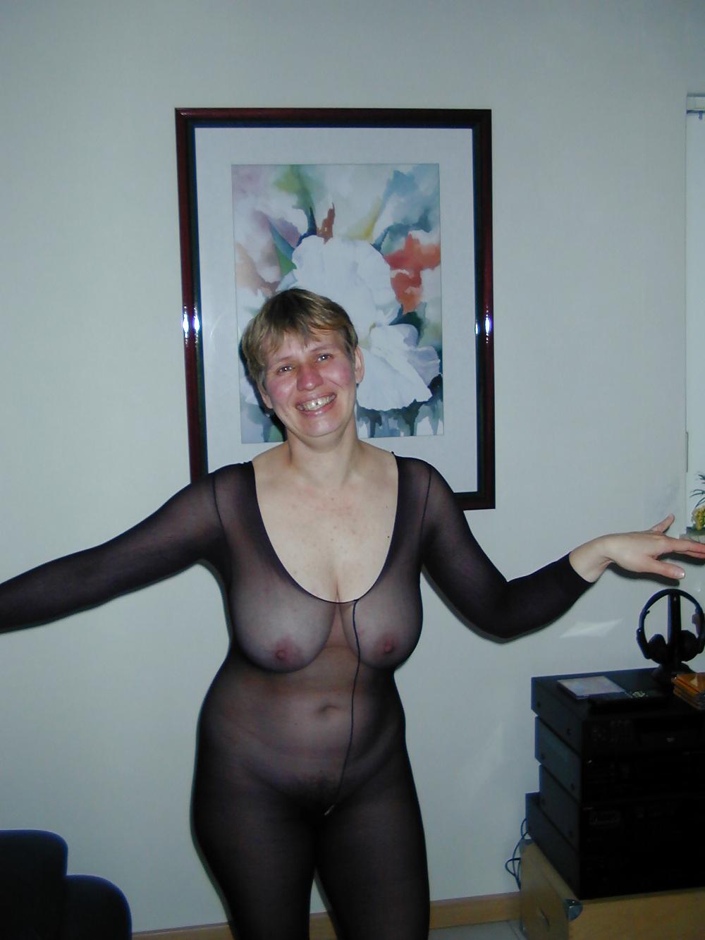 22P Woman 09