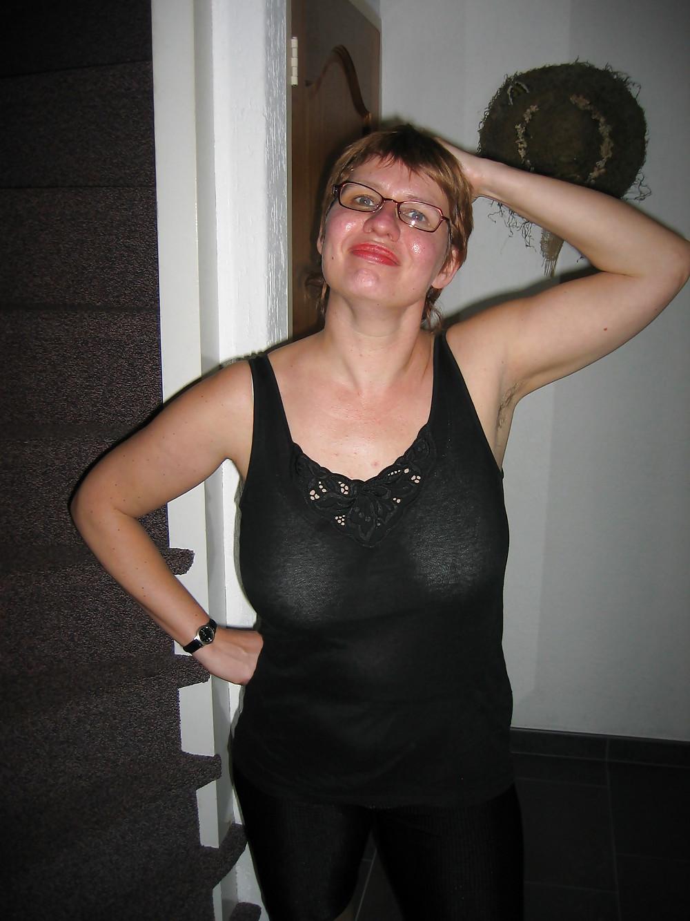 22P Woman 09