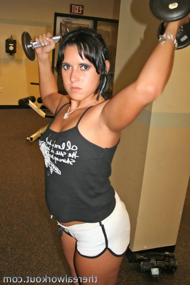 10P Sexy Dasani Lezian sucks and fucks her gym trainer