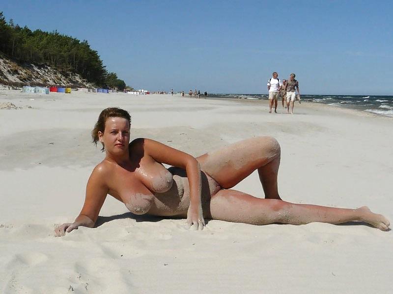 12P Beach nudes..