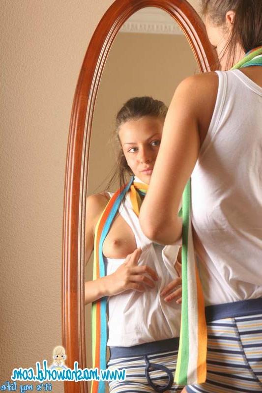 15P Two perfect young cuties flashing