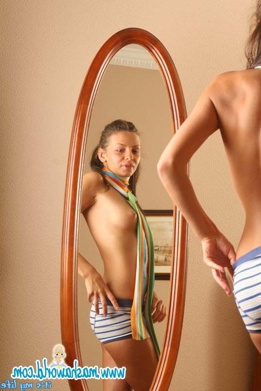 15P Two perfect young cuties flashing