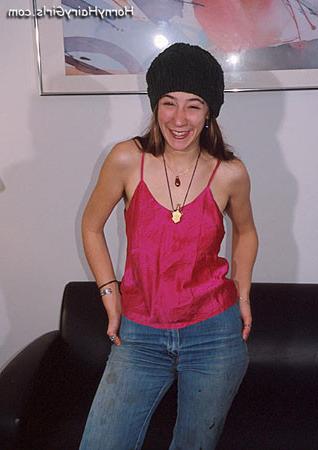 15P casual hairy hippie girl