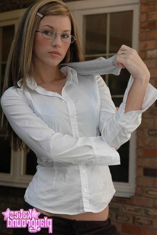 16P brunette schoolgirl teen babe striptease