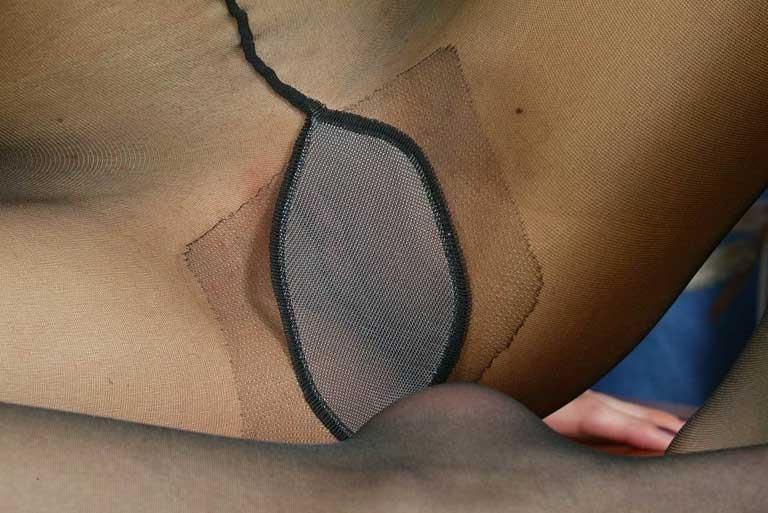 16P Coed masturbate in nylon