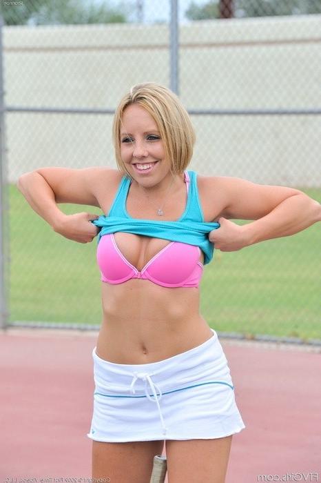 15P Shannon gets a little naughty during tennis