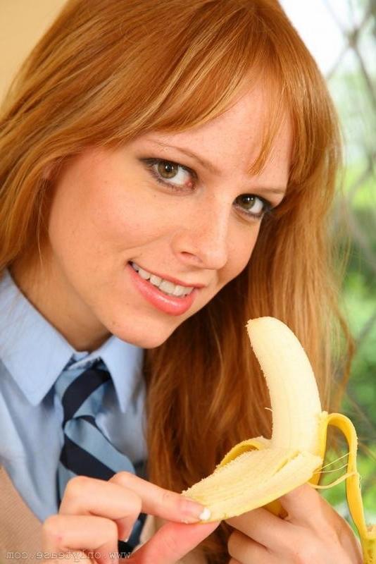 16P Busty Redhead In Schoolgirl Uniform
