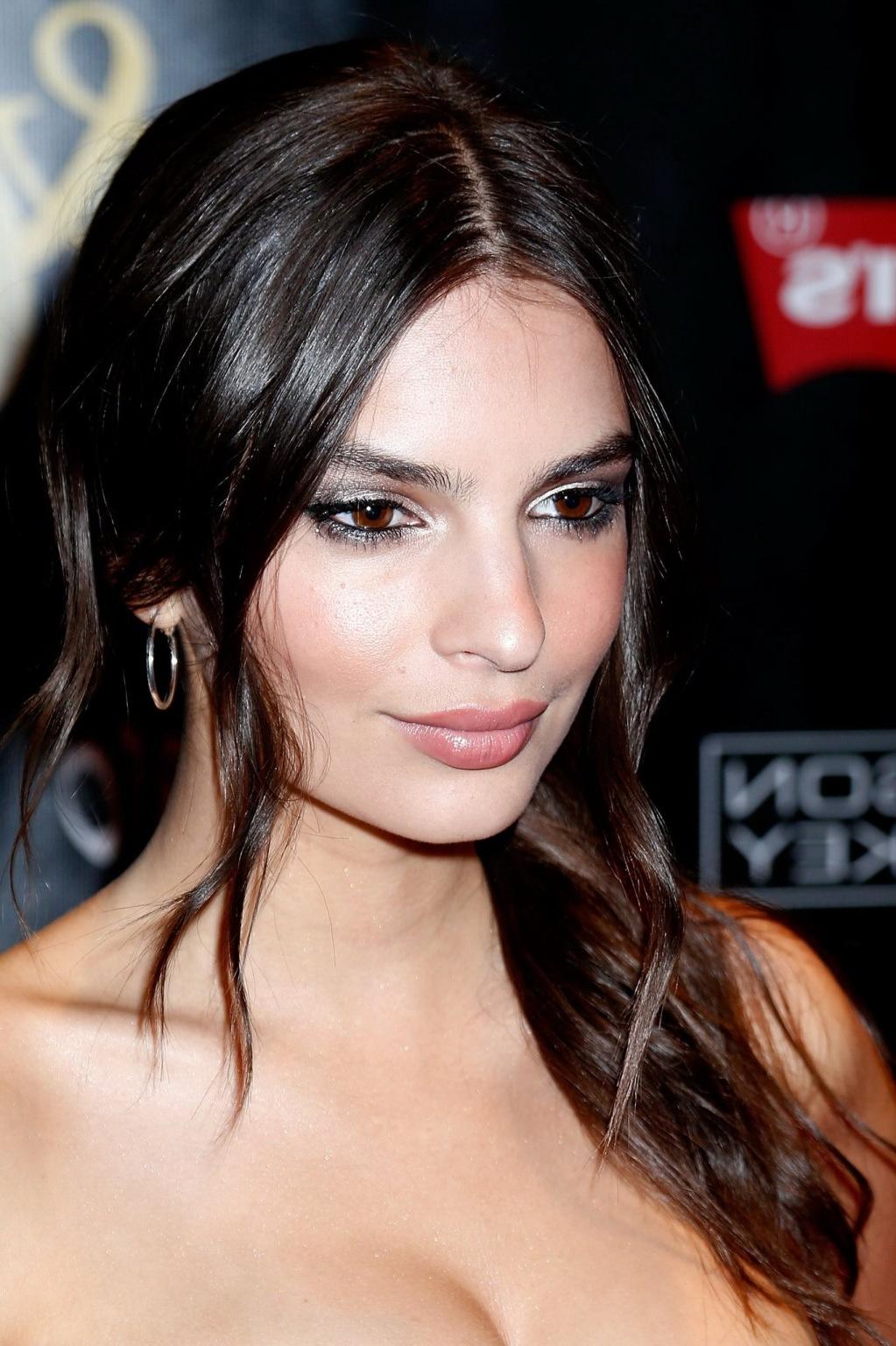 16P Emily Ratajkowski busty in tube leather mini dress