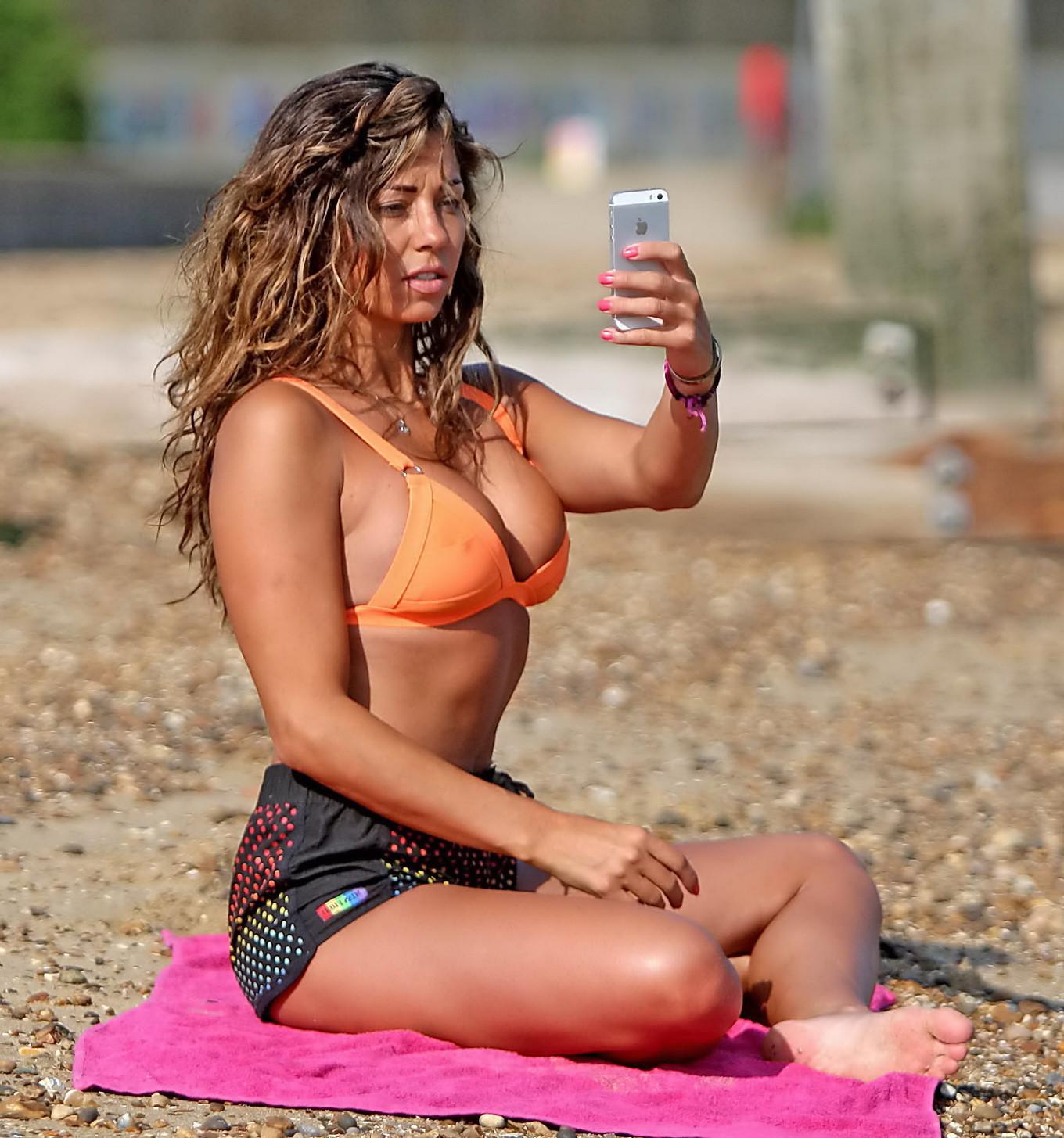 16P Pascal Craymer sexy bikini yoga session at the beach
