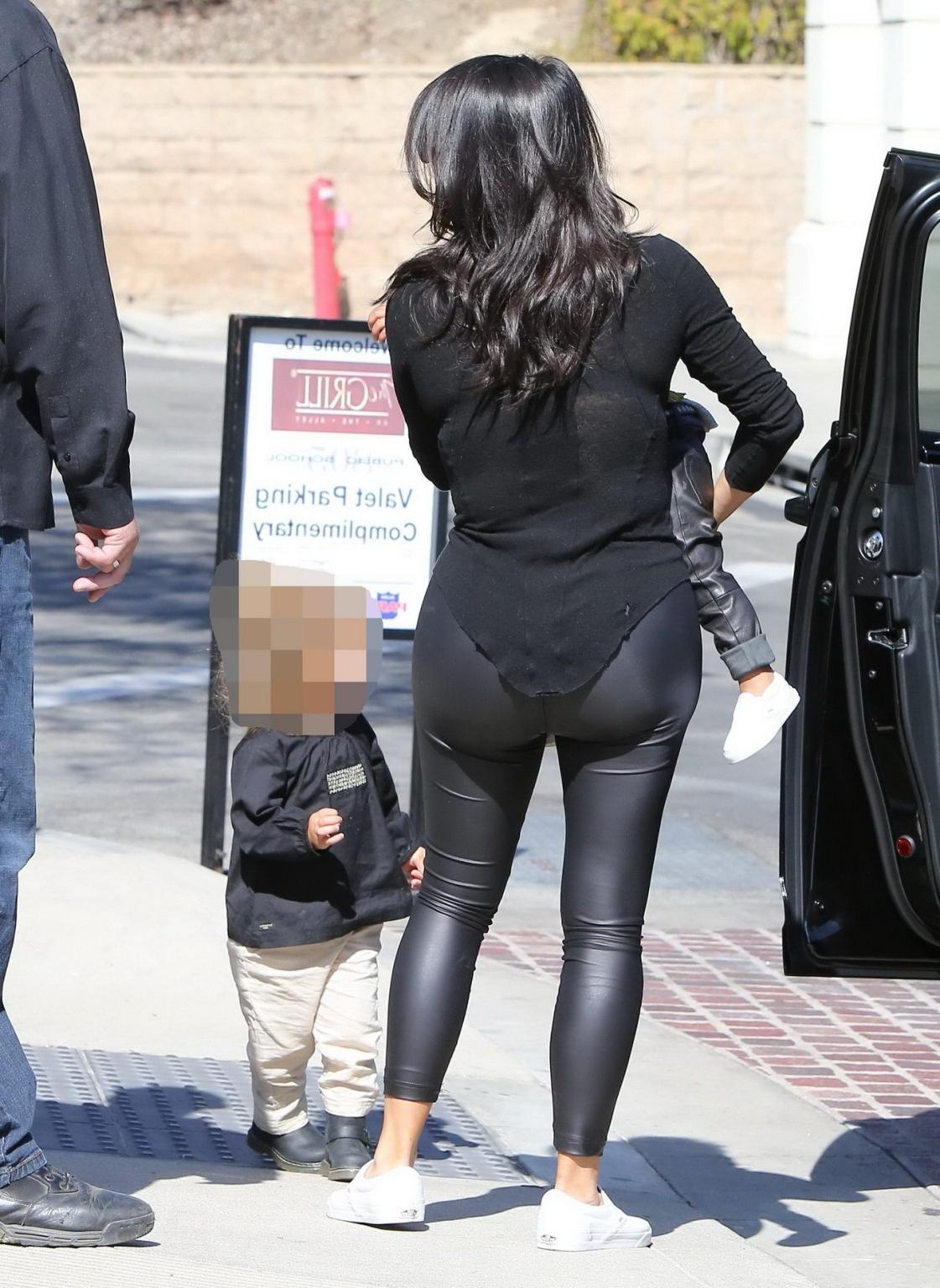 16P Kim Kardashian shows off her booty in black leather pants leaving The Grill in C