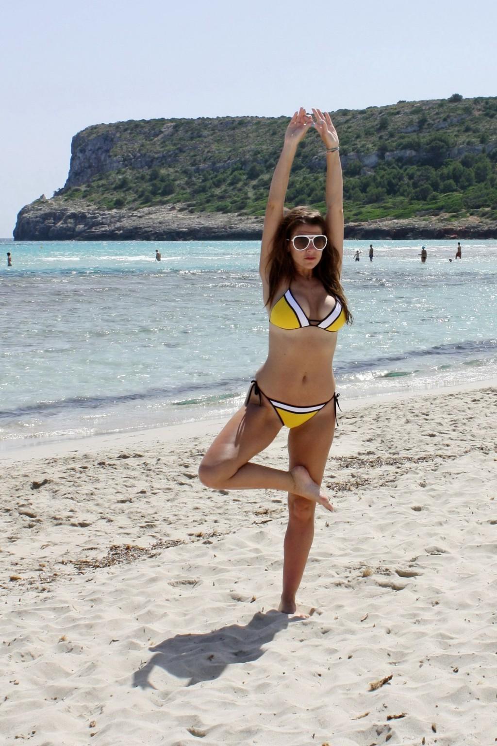 16P Imogen Thomas in yellow bikini grabbing some beer after the yoga exercises on a 