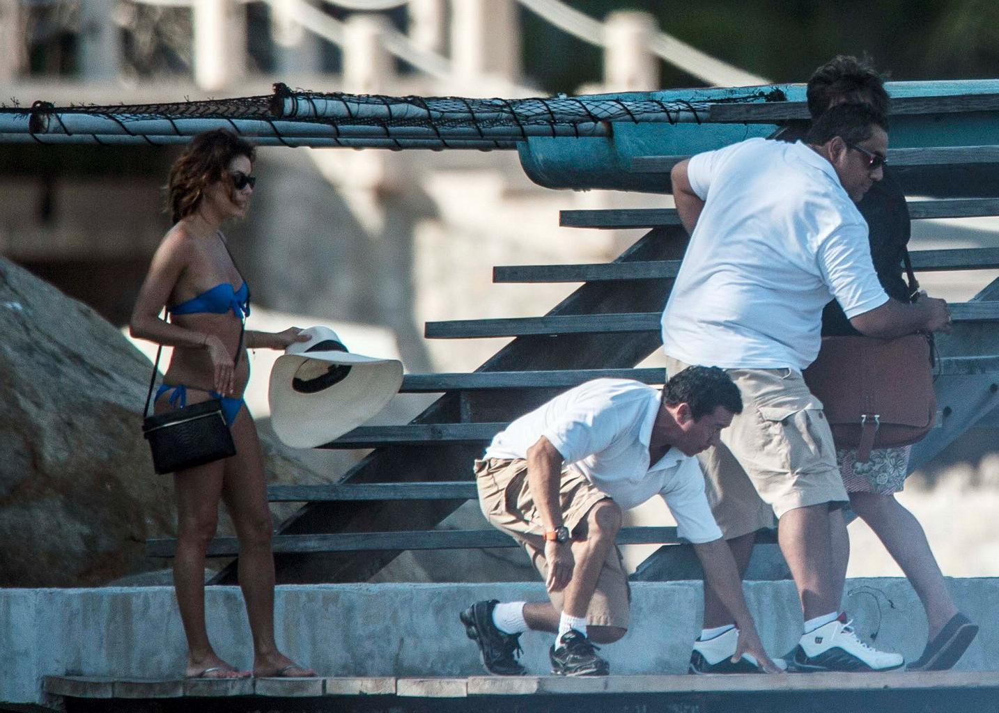 16P Eva Longoria wearing a sexy blue bikini on a yacht in Mexico