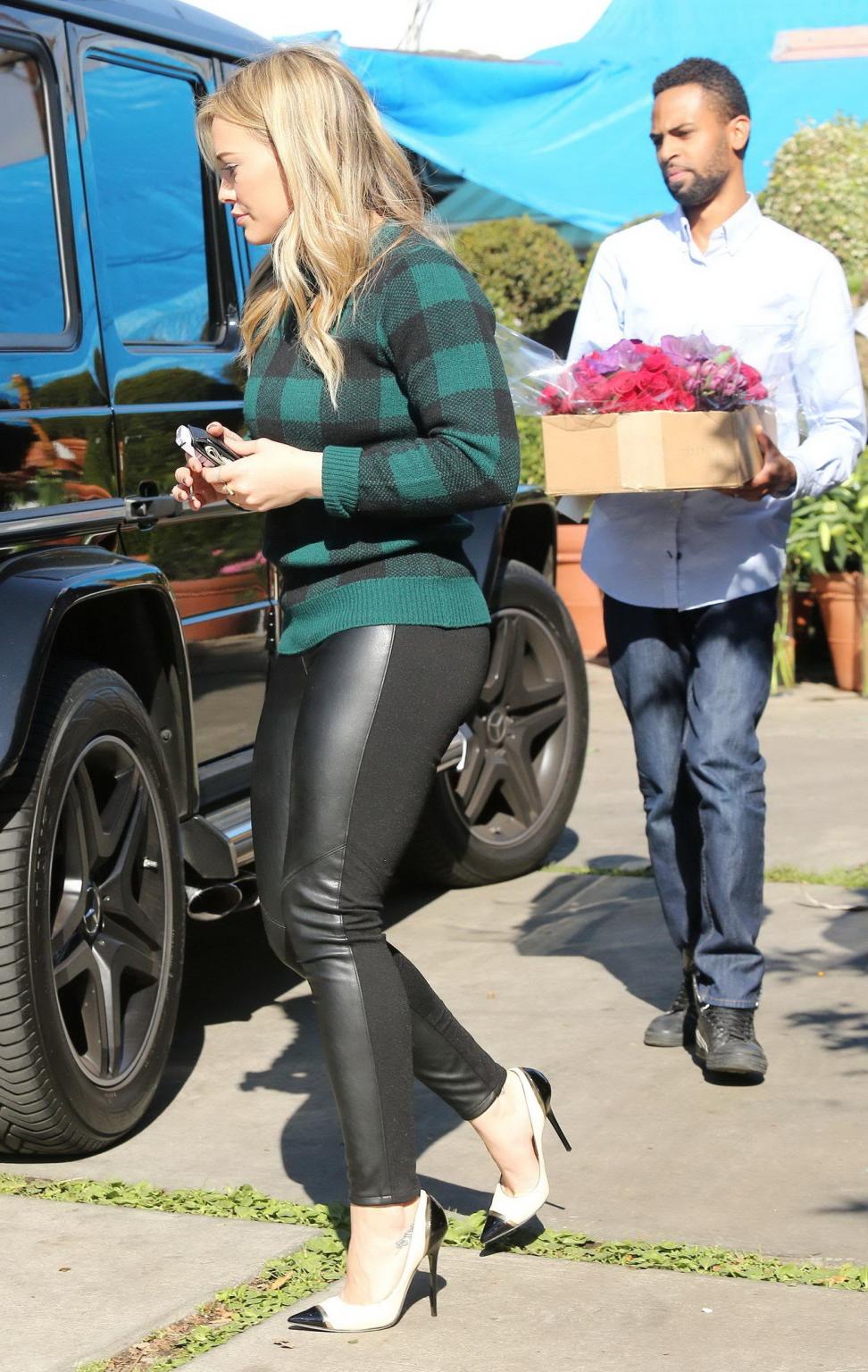 16P Hilary Duff showing off her ass in tight pants out in LA
