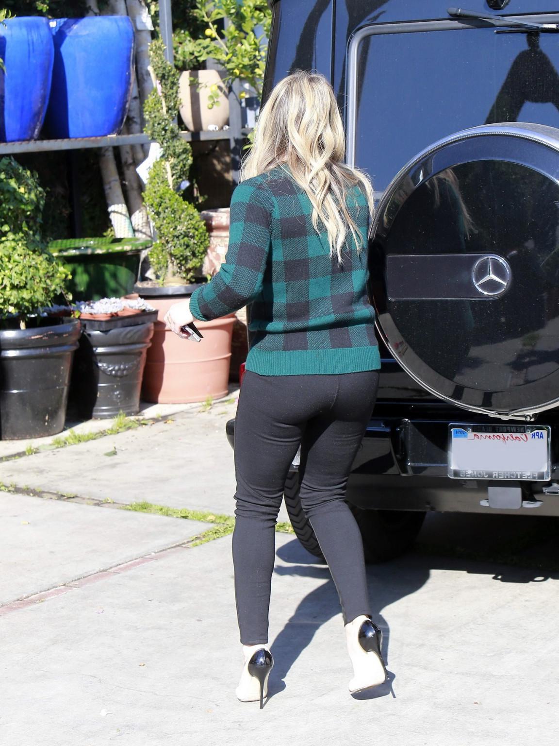 16P Hilary Duff showing off her ass in tight pants out in LA