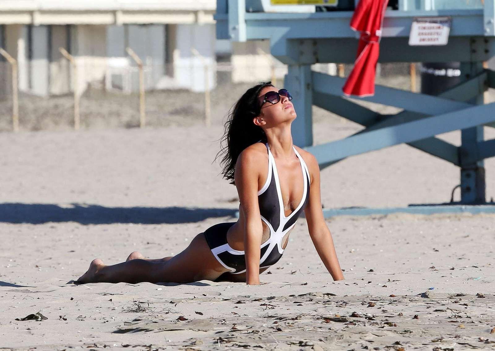 16P Lucy Mecklenburgh in sexy monokini working out on Santa Monica Beach
