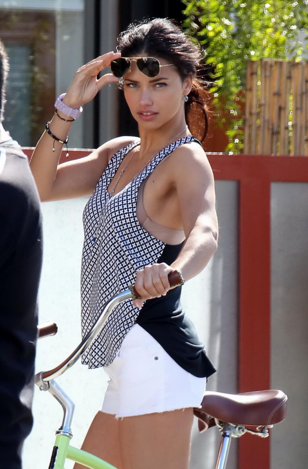 16P Adriana Lima showing off her ass in tights at the new Victoria's Secret photosho