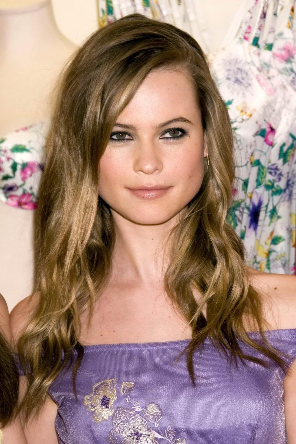 16P Behati Prinsloo looking very sexy at the Victoria's Secret Fabulous Collection l