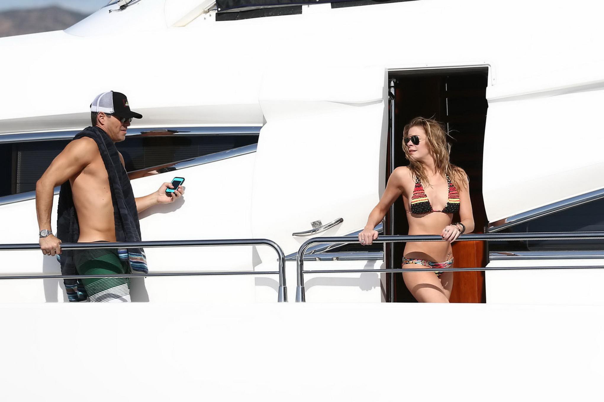 11P LeAnn Rimes showing side boob in few bikini sets on a yacht in Cabo San Lucas
