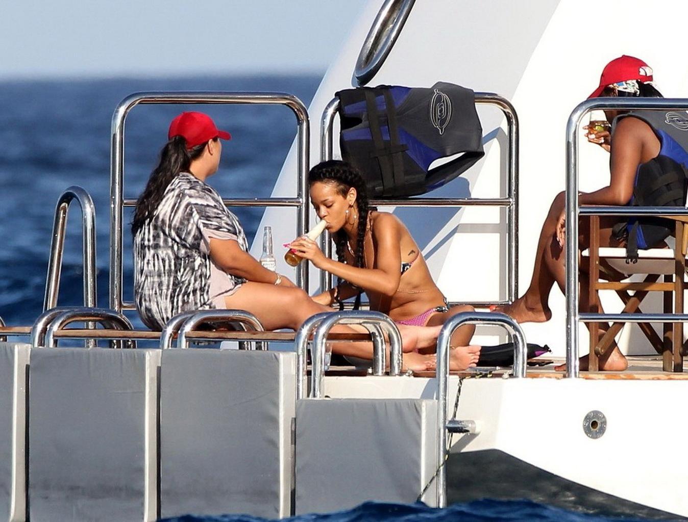 10P Rihanna wearing a sexy bikini on a yacht in Saint Tropez