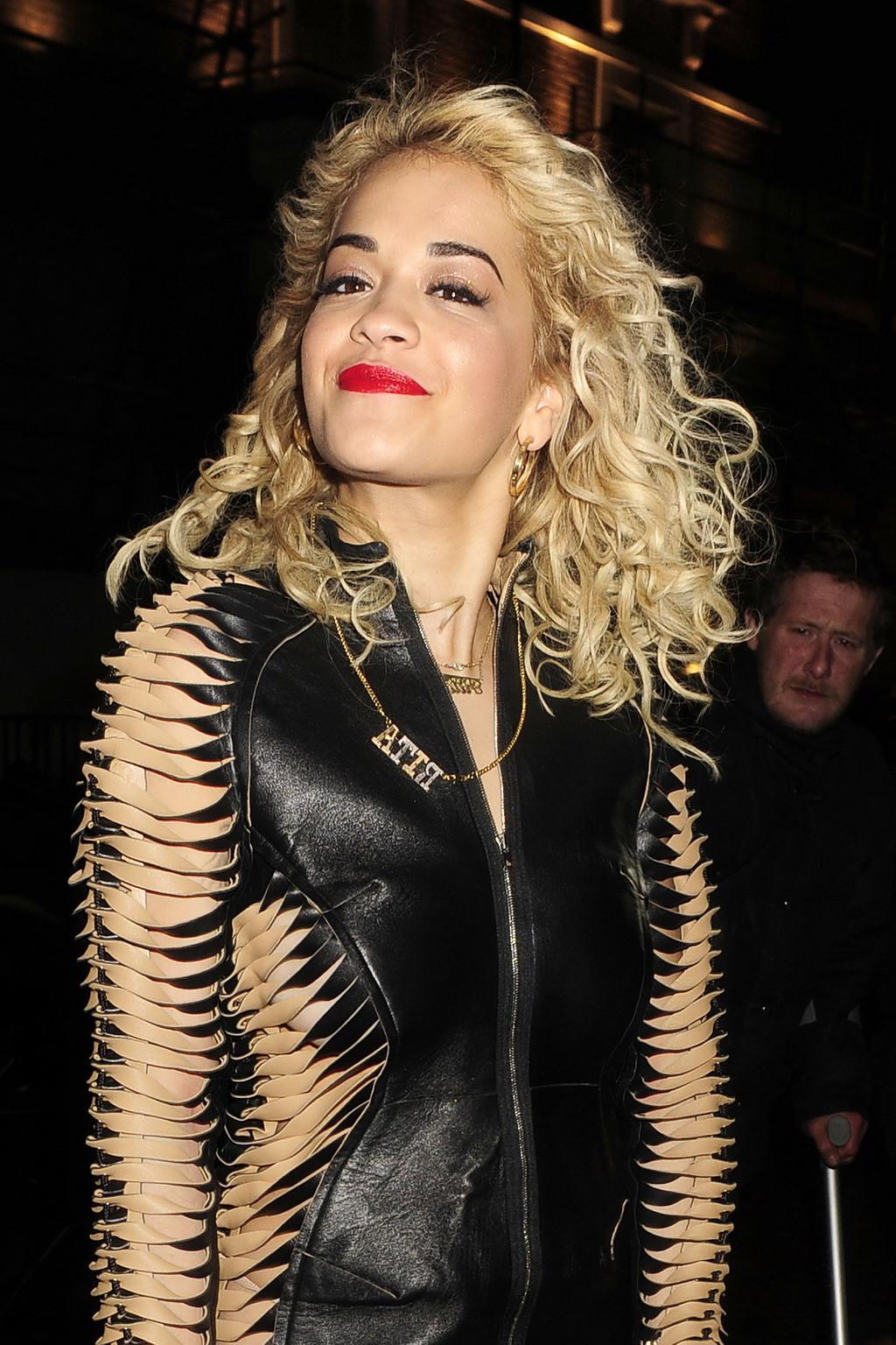 10P Rita Ora flashing her panties and big boobs in skimpy leather mini dress at the 
