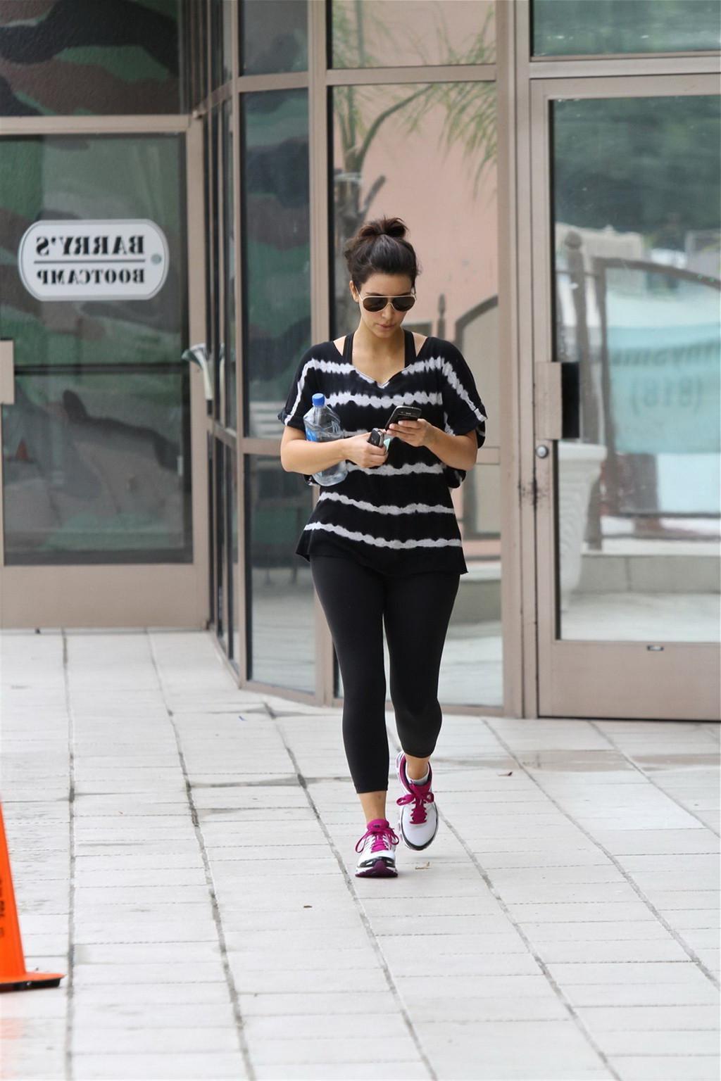 16P Kim Kardashian booty and busty in tights leaving fitness salon inToluca Lake