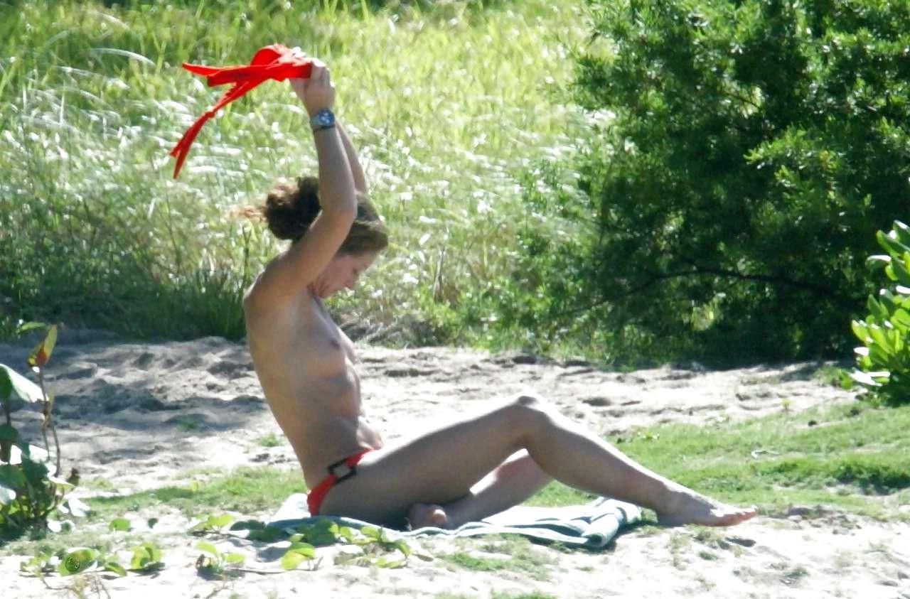 16P Rebecca Gayheart showing her nice tits on beach and yacht