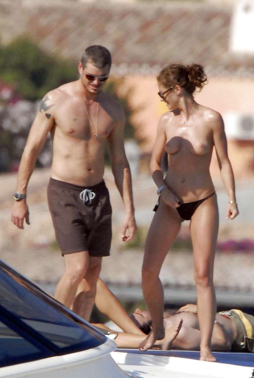 16P Rebecca Gayheart showing her nice tits on beach and yacht