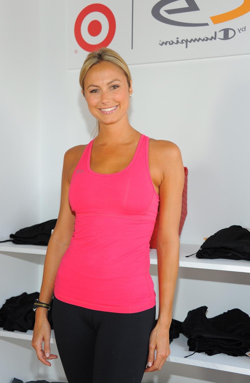 16P Stacy Keibler workout session at Muscle Milk Fitness Retreat in LA