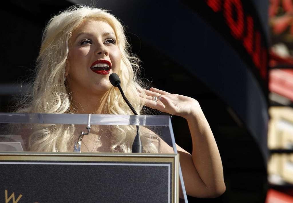 10P Christina Aguilera flash pussy while getting star on Hollywood Walk of Fame