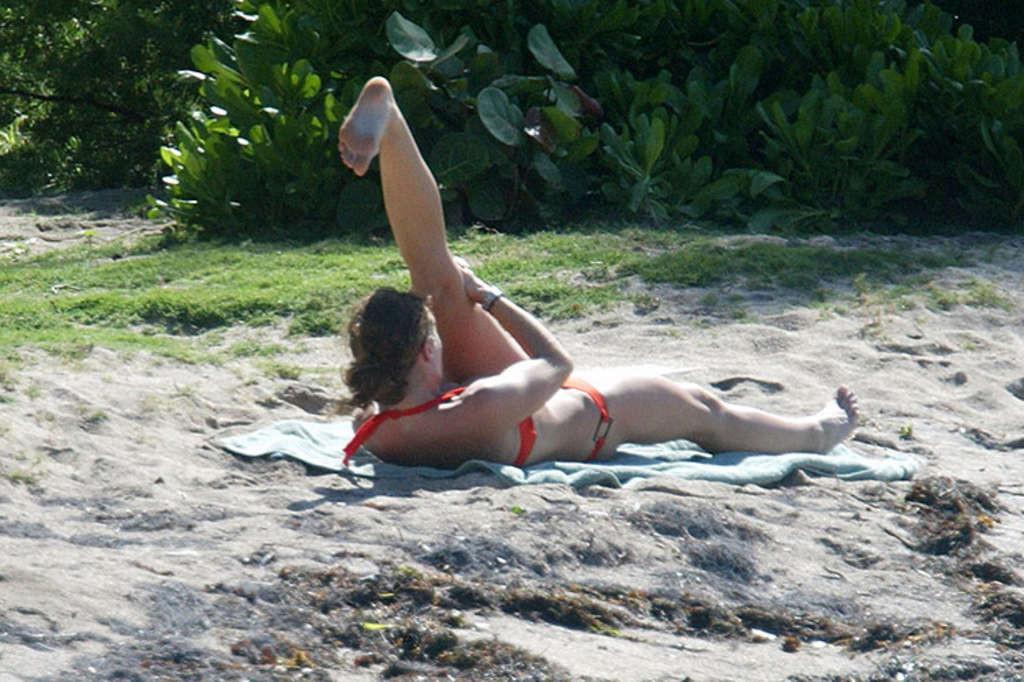 10P Rebecca Gayheart exposing her nice big tits on yacht and beach paparazzi picture