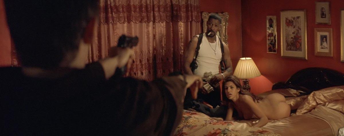 15P Eva Mendes showing amazing latina bare ass