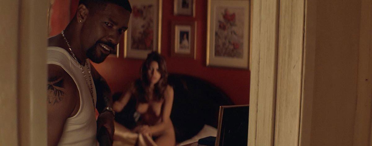15P Eva Mendes showing amazing latina bare ass