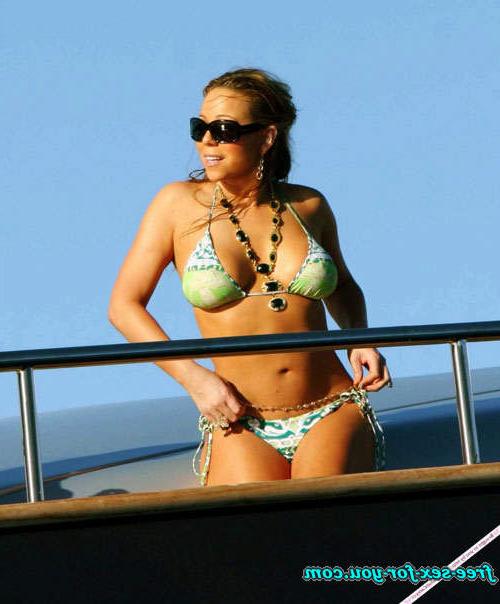 16P Mariah Carey posing sexy in bikini on yacht paparazzi pictures