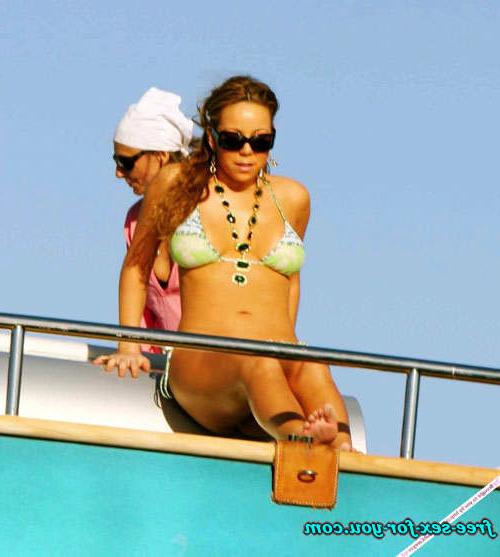 16P Mariah Carey posing sexy in bikini on yacht paparazzi pictures