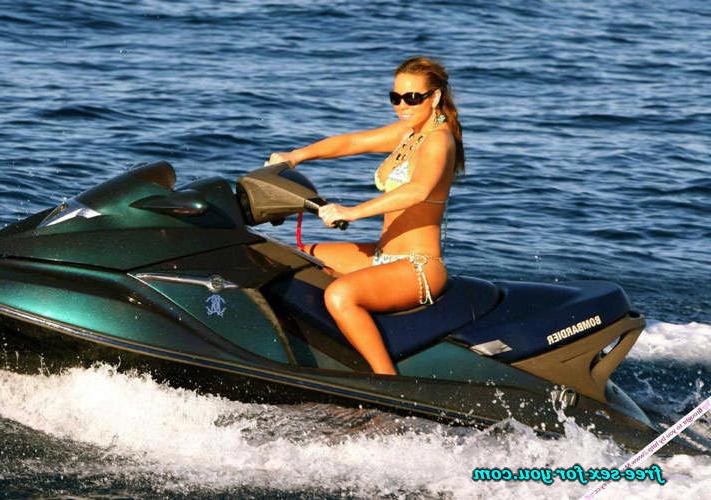 16P Mariah Carey posing sexy in bikini on yacht paparazzi pictures
