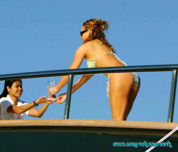 16P Mariah Carey posing sexy in bikini on yacht paparazzi pictures