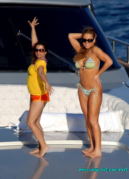 16P Mariah Carey posing in skimpy bikini on yacht paprazzi pix