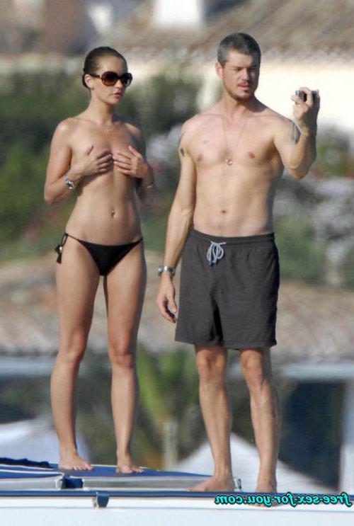 16P Rebecca Gayheart showing her nice tits on yacht paparazzi pix