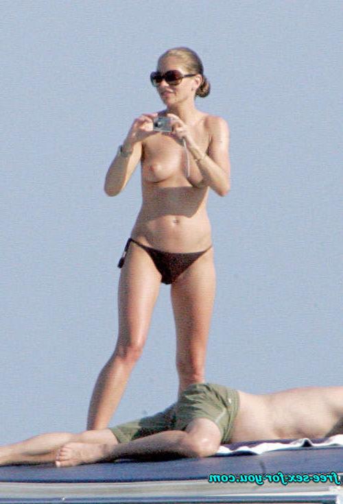 16P Rebecca Gayheart showing tits topless on yacht paparazzi pix