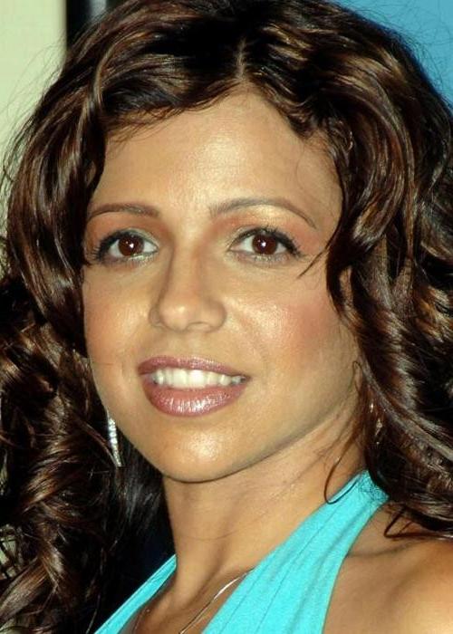 16P Latin hot model Vida Guerra shows her perfect ass