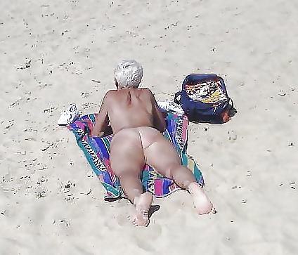 11P Beach