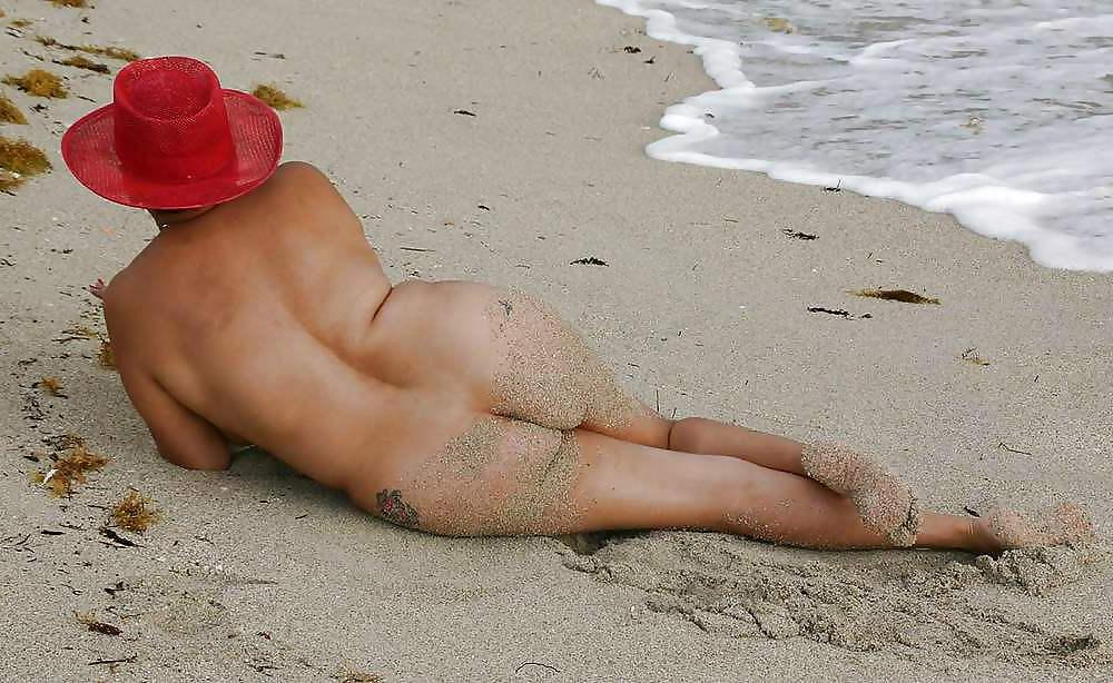 11P Beach
