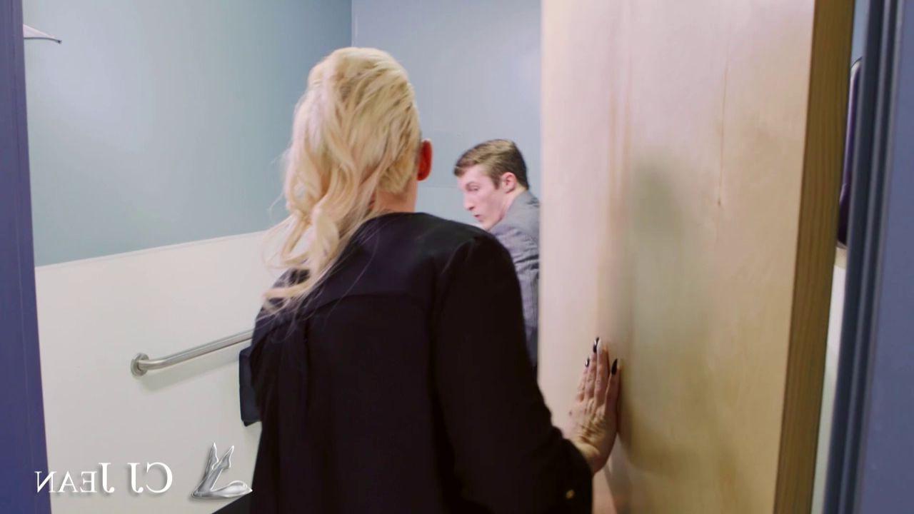 16P Tattooed secretary CJ Jean at work