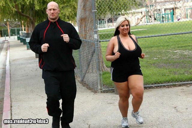 16P Blond Chunker Porsche Dali Tries out the Slim-Fuck Workout