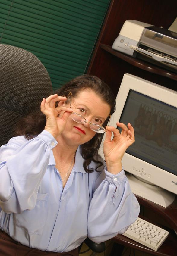 15P Sexy hot granny secretary stripping