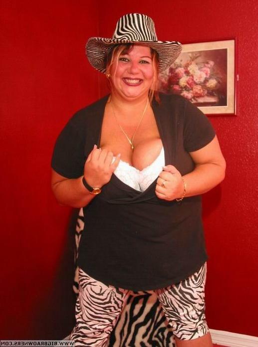 16P amateur fat BBW woman with giant big tits